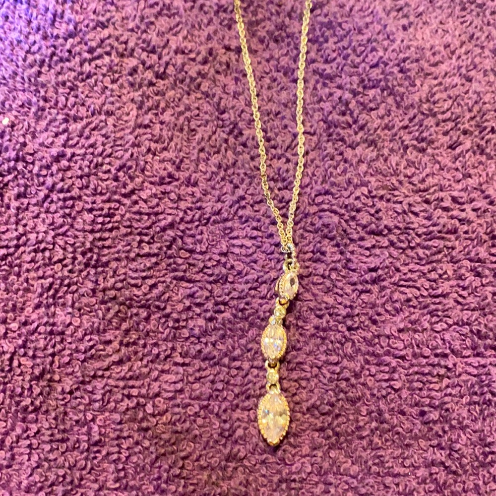 Elegant silver necklace